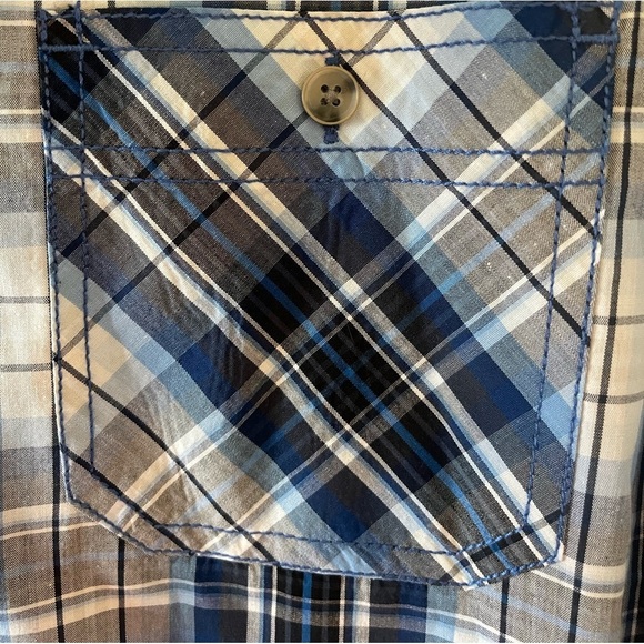 Weatherproof button down • Mens Medium - Picture 5 of 7